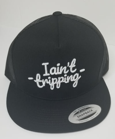 black/white Puff  trucker hat